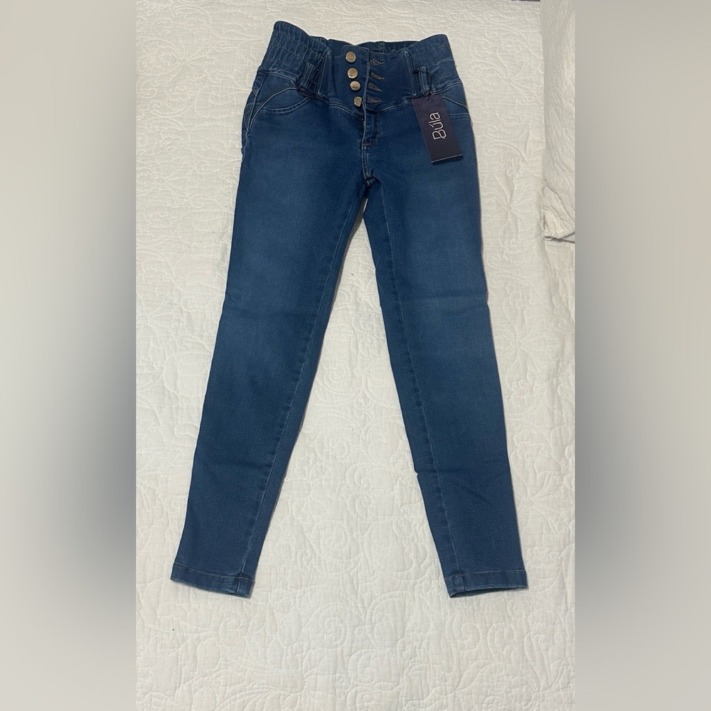 Classic Indigo Skinny Jeans for Women